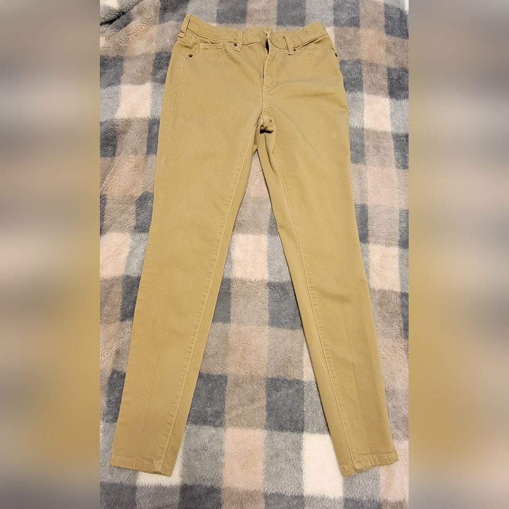 Khaki jeans